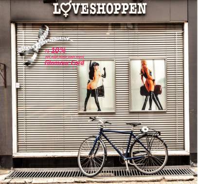 T6002   NielsHolmgaard   Loveshoppen